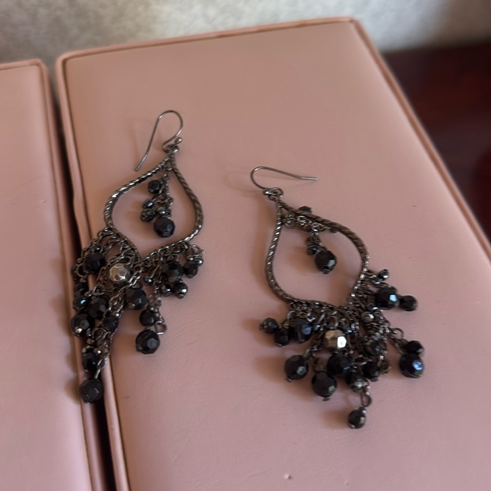 Chandelier earrings